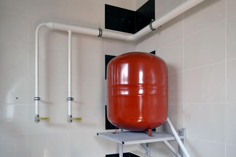 Сервисное обслуживание расширительного бака. Сервисное обслуживание расширительного бака.