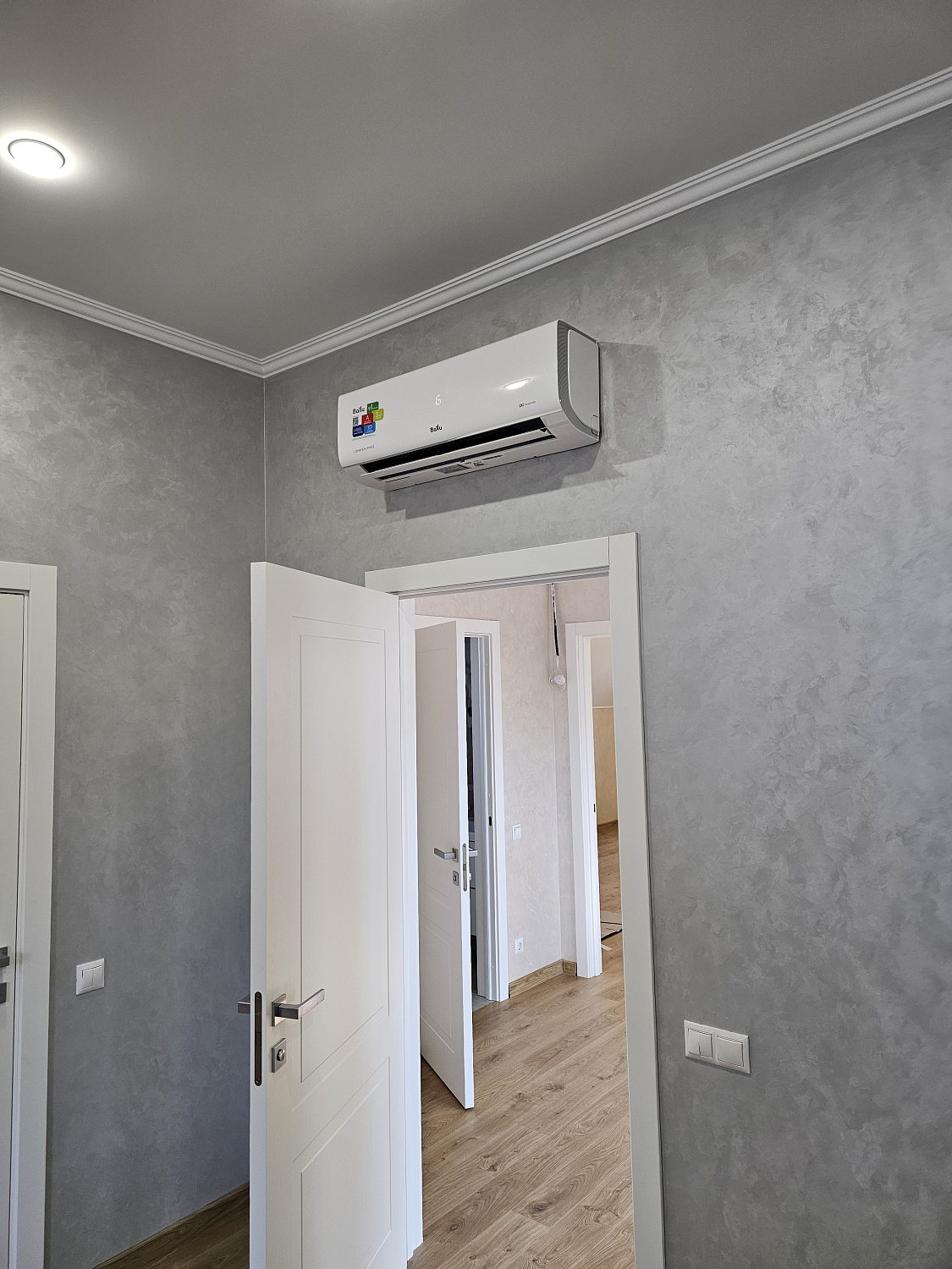 Монтаж системы кондиционирования в частном доме 160м2