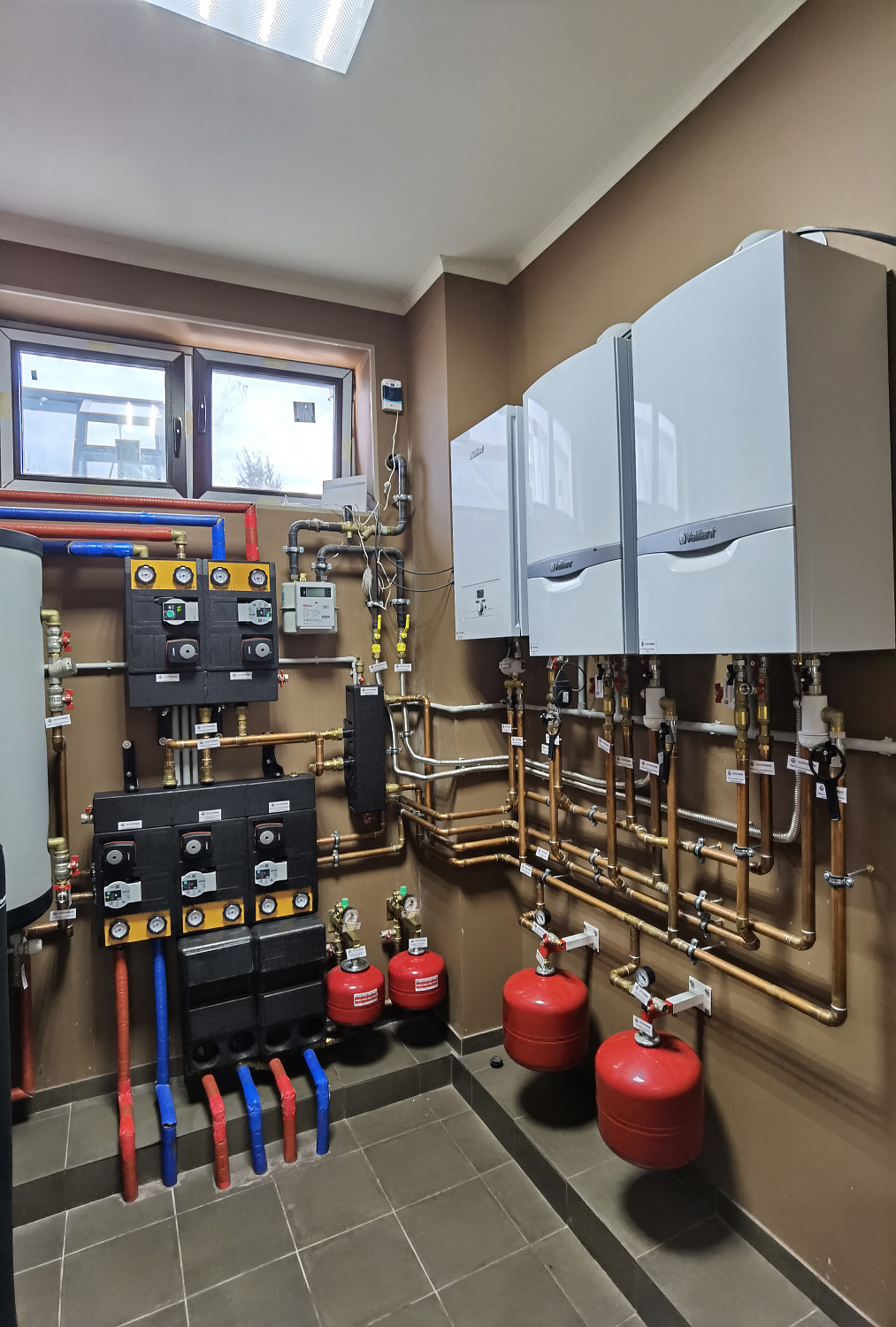 Монтаж котельной и системы фильтрации воды в загородном доме 300м2