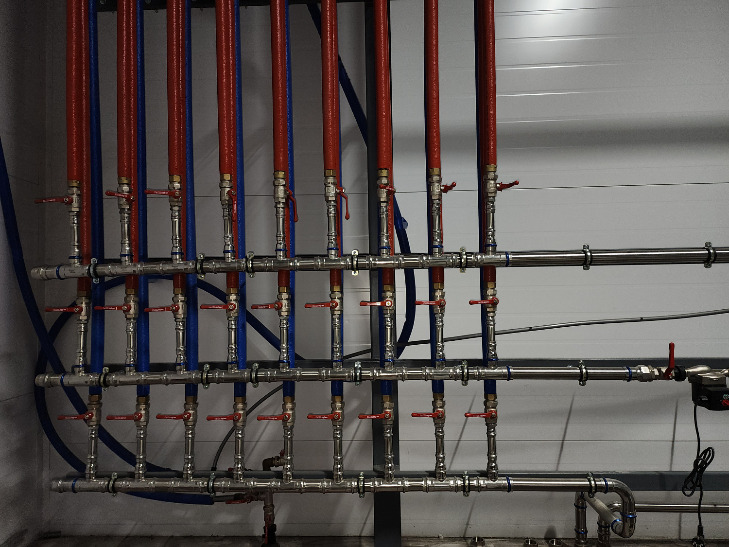 Монтаж котельной и радиаторного отопления на производственном объекте