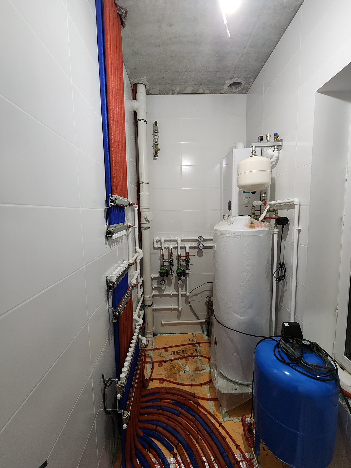 Комбинированная система отопления, тёплые полы и радиаторное отопление, водоотведение Королёв