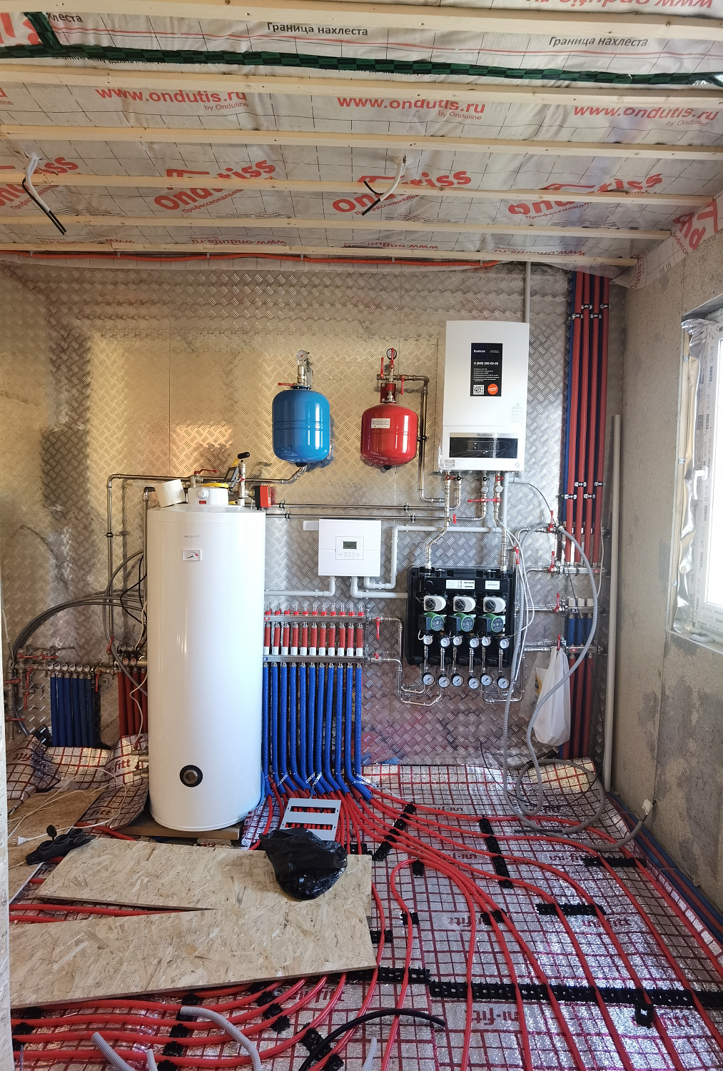 Комбинированная система отопления, тёплые полы и радиаторное отопление, водоотведение КП Грибки