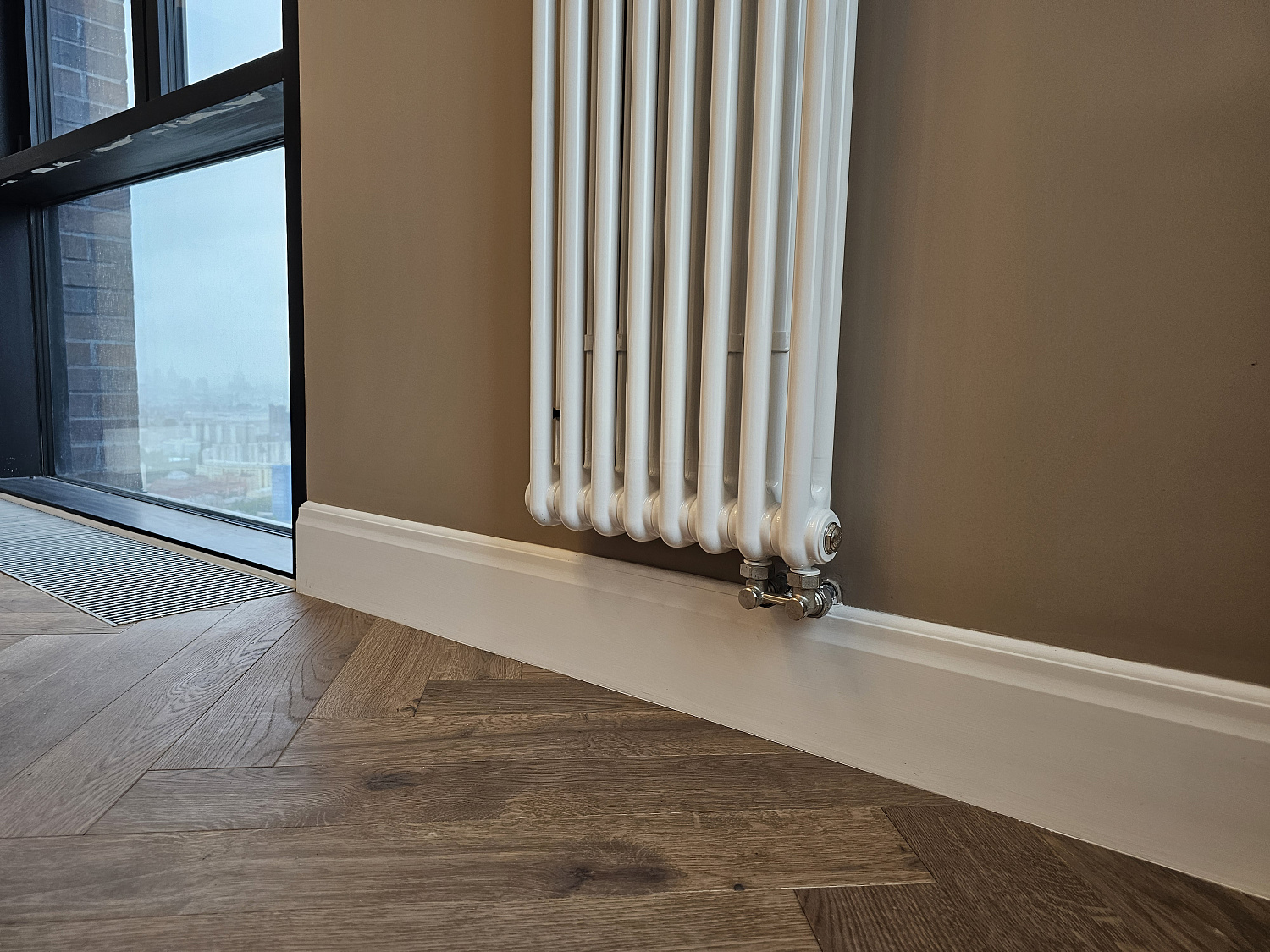 Монтаж радиаторного отопления, водоснабжения и водоотведения, монтаж чистовой сантехники в квартире