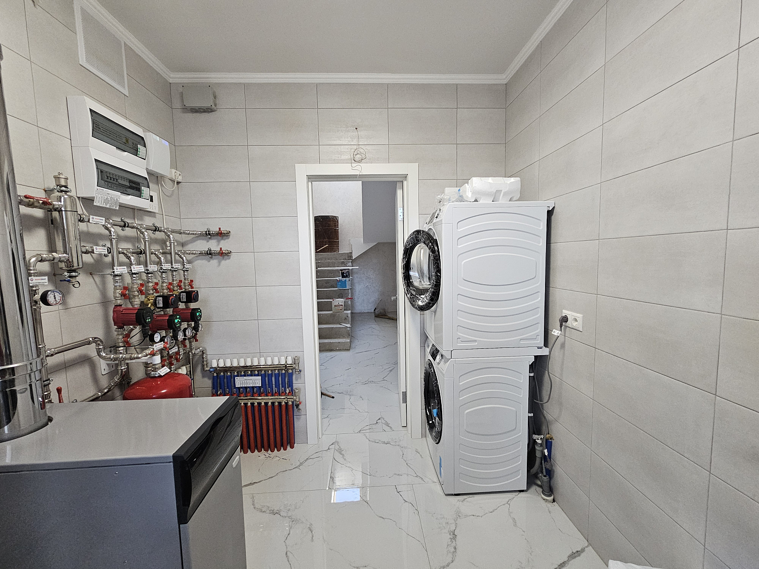 Монтаж чистовой сантехники в частном доме 