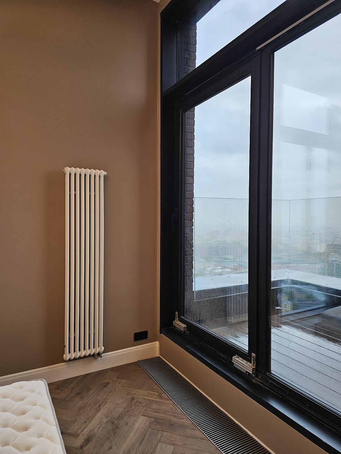 Монтаж радиаторного отопления, водоснабжения и водоотведения, монтаж чистовой сантехники в квартире