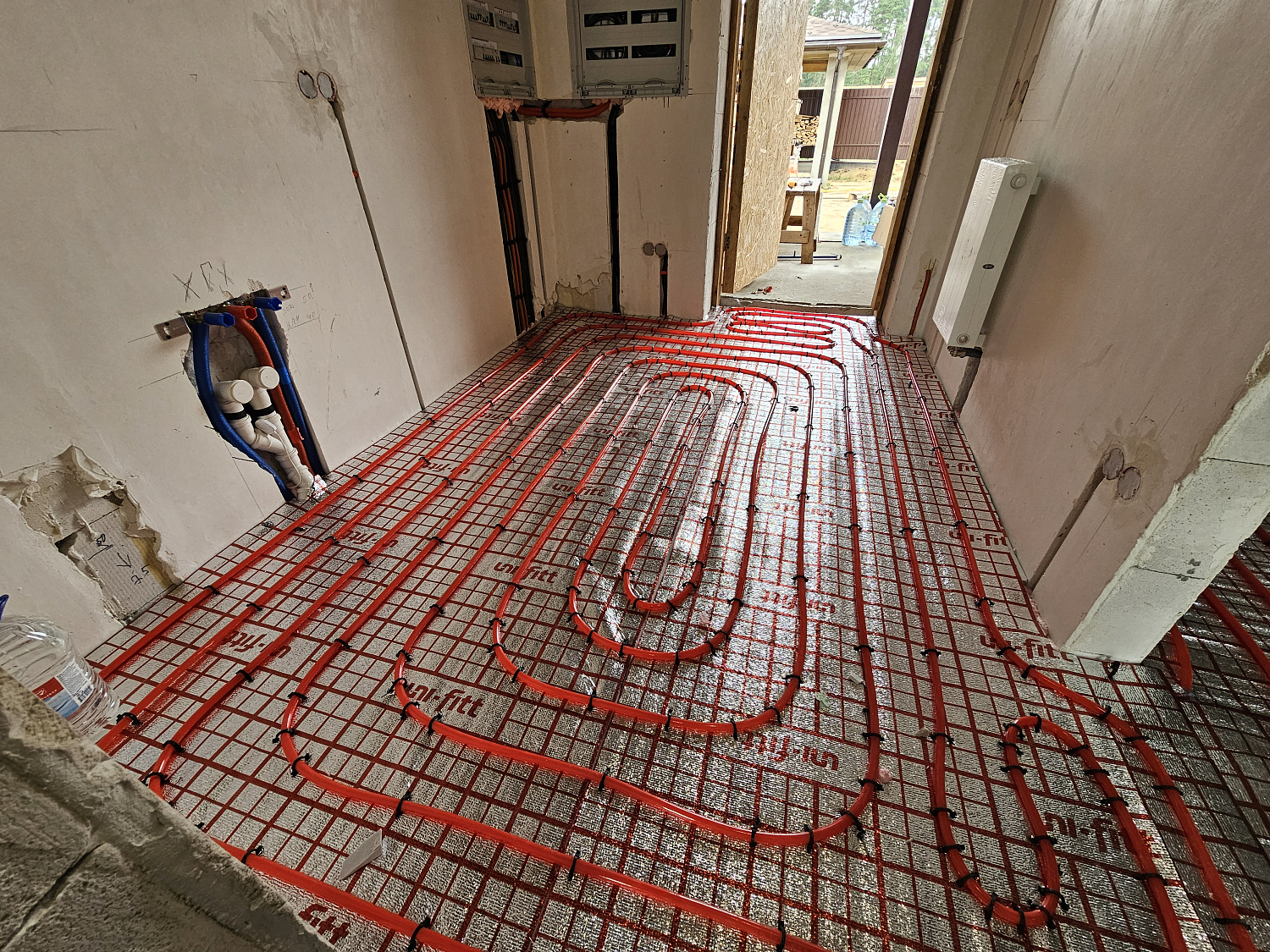 Монтаж радиаторного отопления, теплые полы, монтаж котельной, водоснабжения и водоотведения в загородном доме 140 м2 КП Купавушка