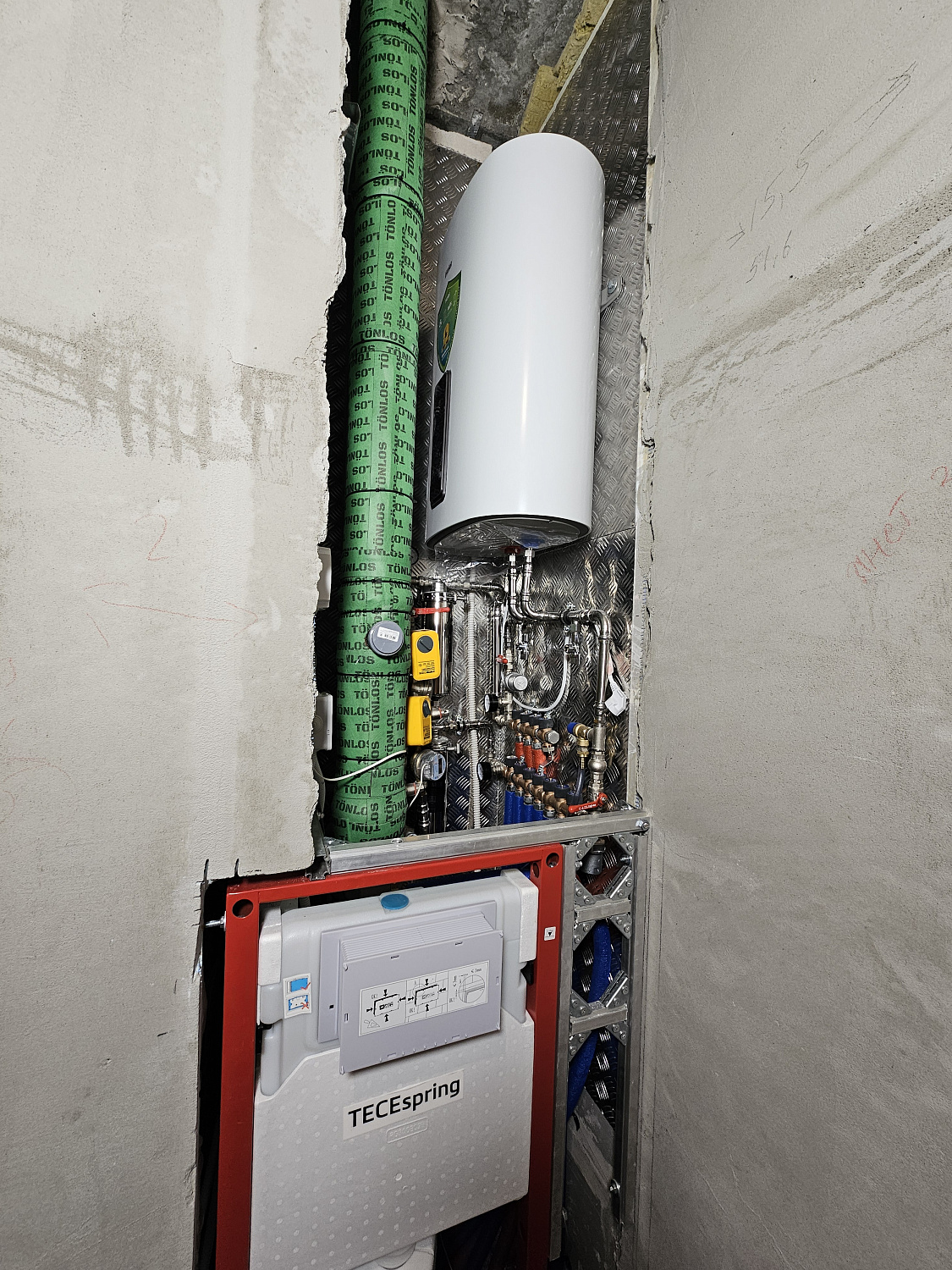 Монтаж водоснабжения, водоотведения и радиаторного отопления в однокомнатной квартире