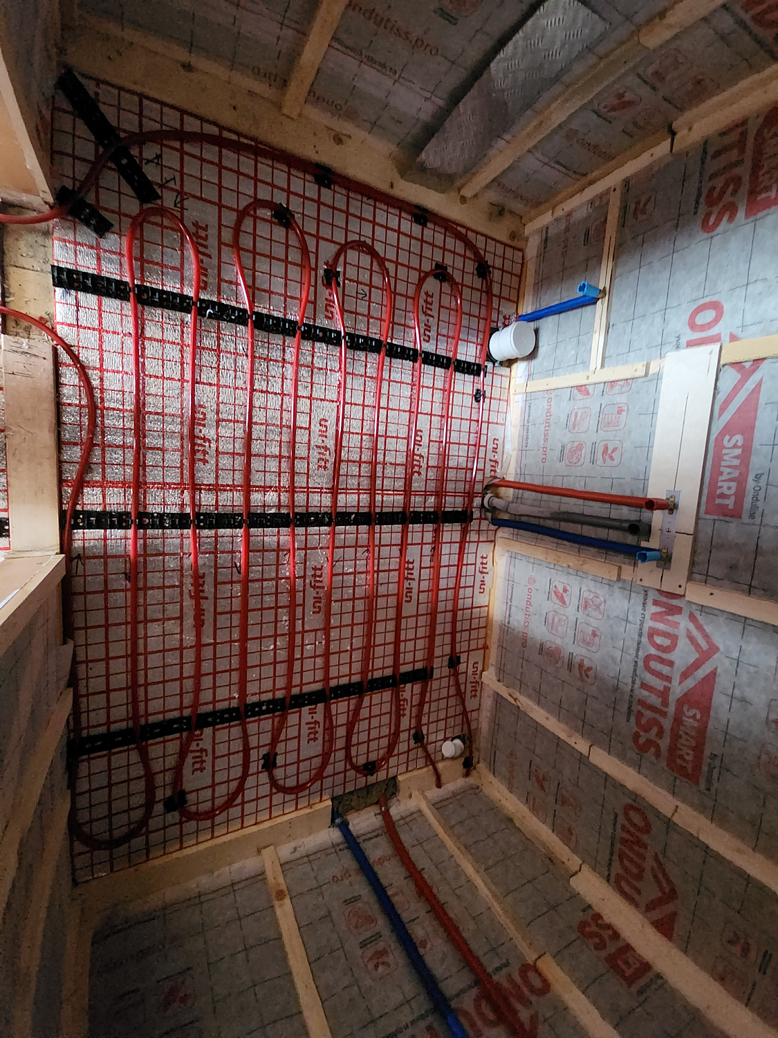 Комбинированная система отопления, тёплые полы и радиаторное отопление в КП Клинский район