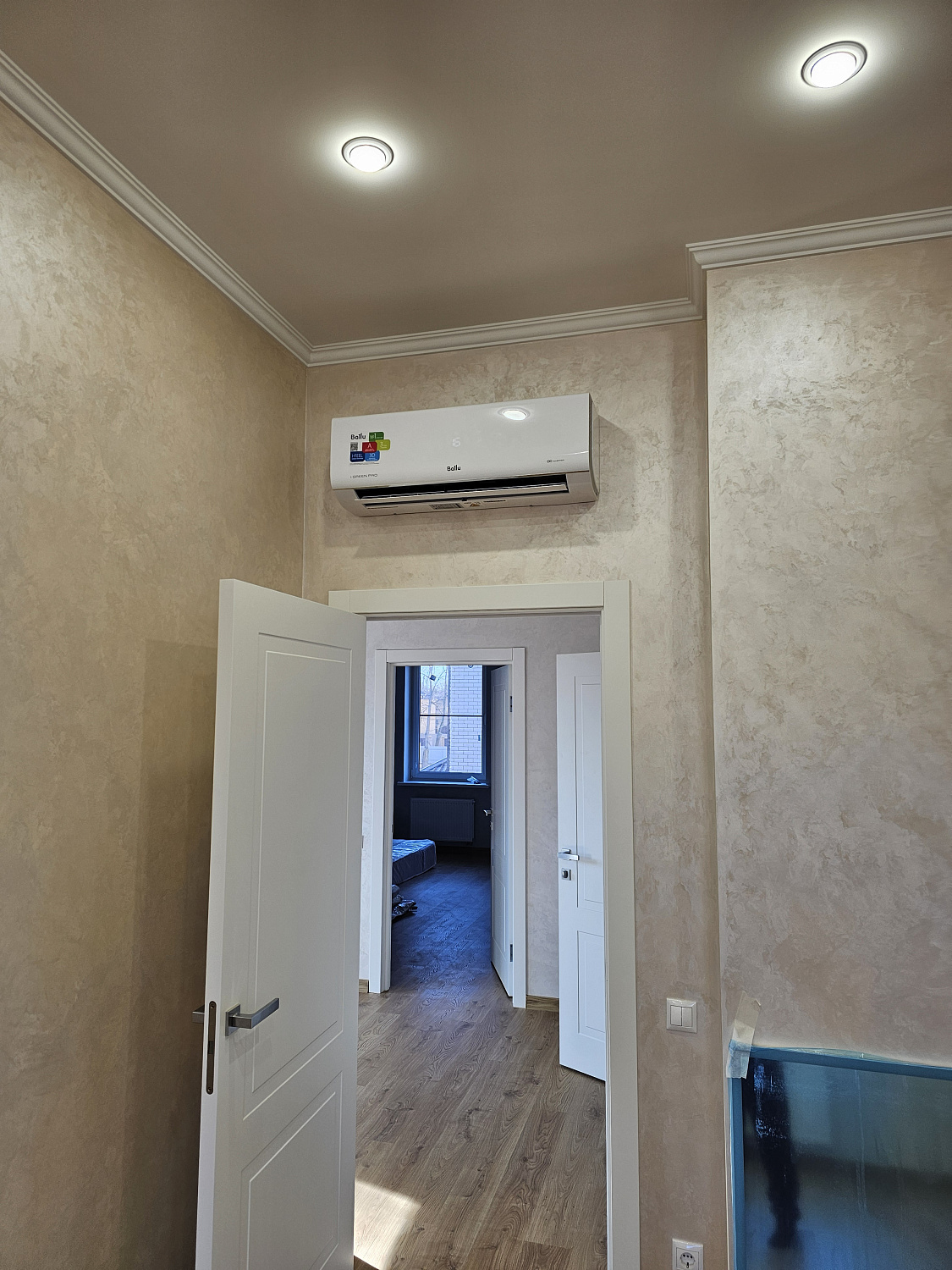 Монтаж системы кондиционирования в частном доме 160м2