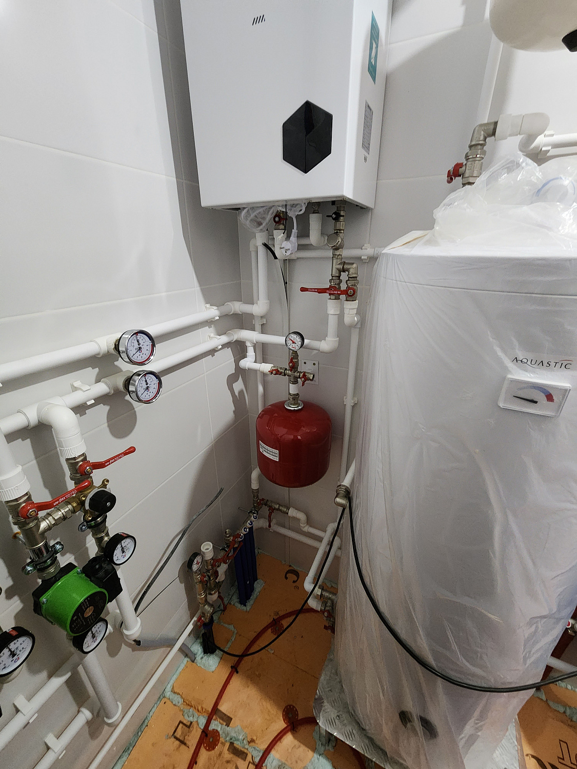 Комбинированная система отопления, тёплые полы и радиаторное отопление, водоотведение Королёв