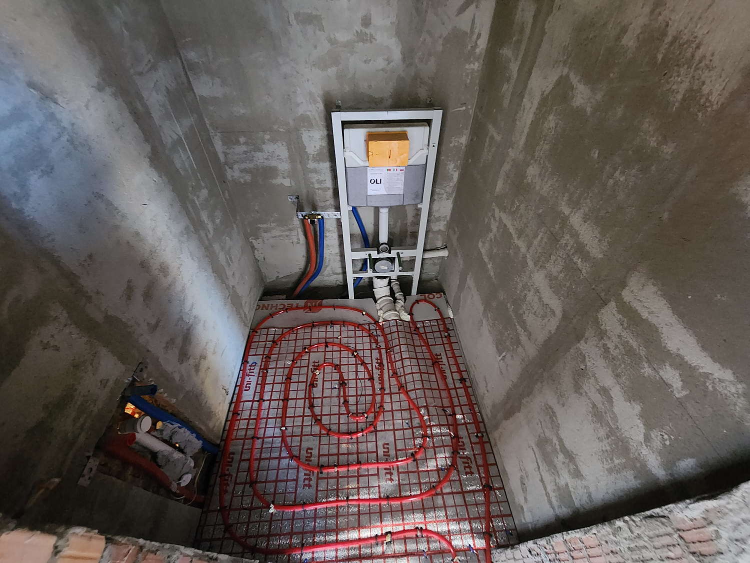 Монтаж тёплого пола и радиаторного отопления КП Медовый спас