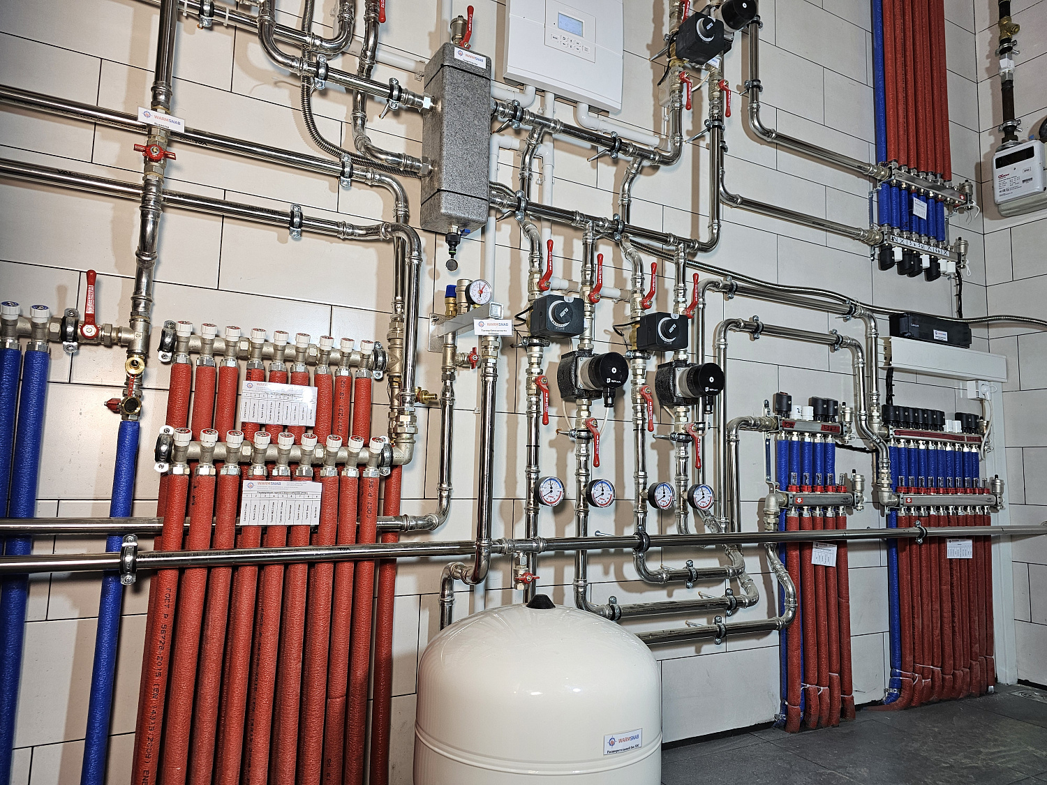 Монтаж котельной, радиаторное отопление, тёплый пол в частном доме КП Медовый Спас