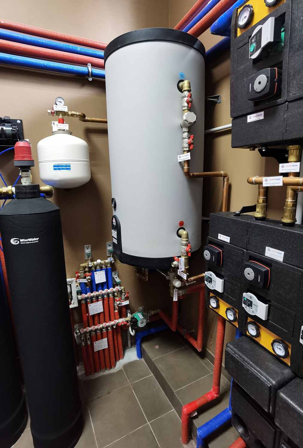 Монтаж котельной и системы фильтрации воды в загородном доме 300м2