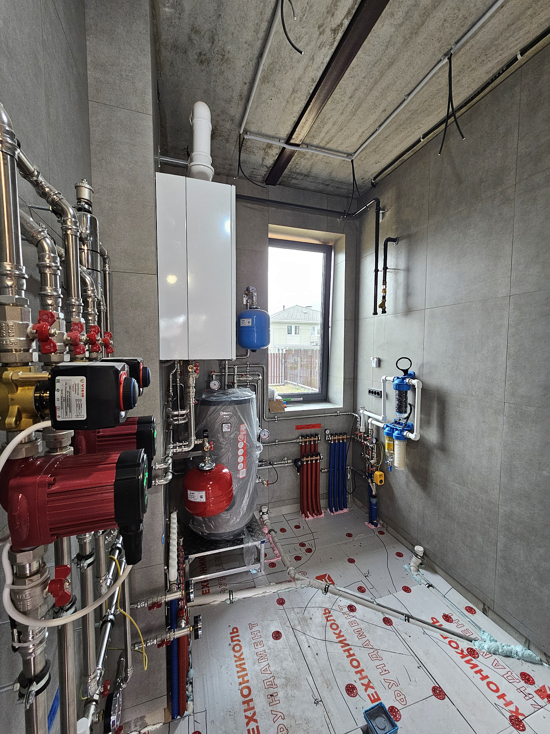 Монтаж радиаторного отопления, теплые полы, монтаж котельной, водоснабжения и водоотведения в загородном доме 140 м2 КП Купавушка