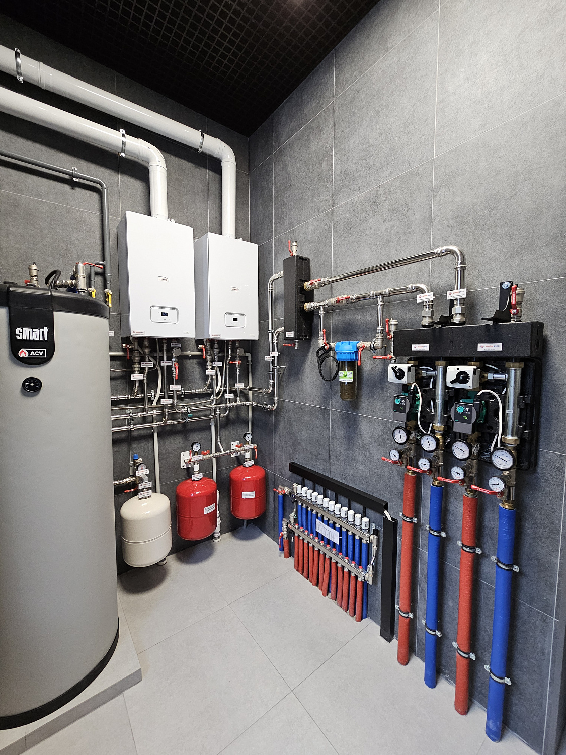 Комбинированная система отопления, тёплые полы и радиаторное отопление, водоотведение в частном доме 300 м2 Балашиха