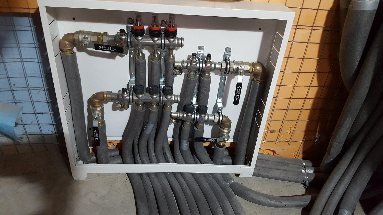 Монтаж котельной КП Зимний сад. Дом 600 м.кв. + 200 м.кв. гараж