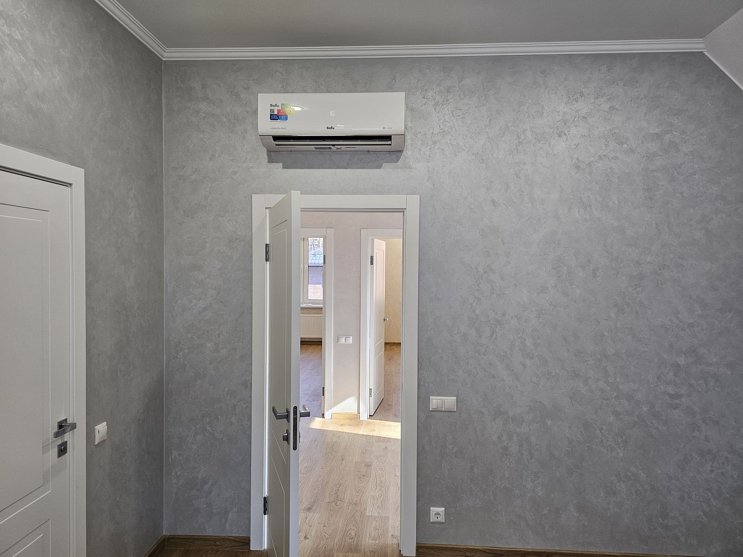 Монтаж системы кондиционирования в частном доме 160м2