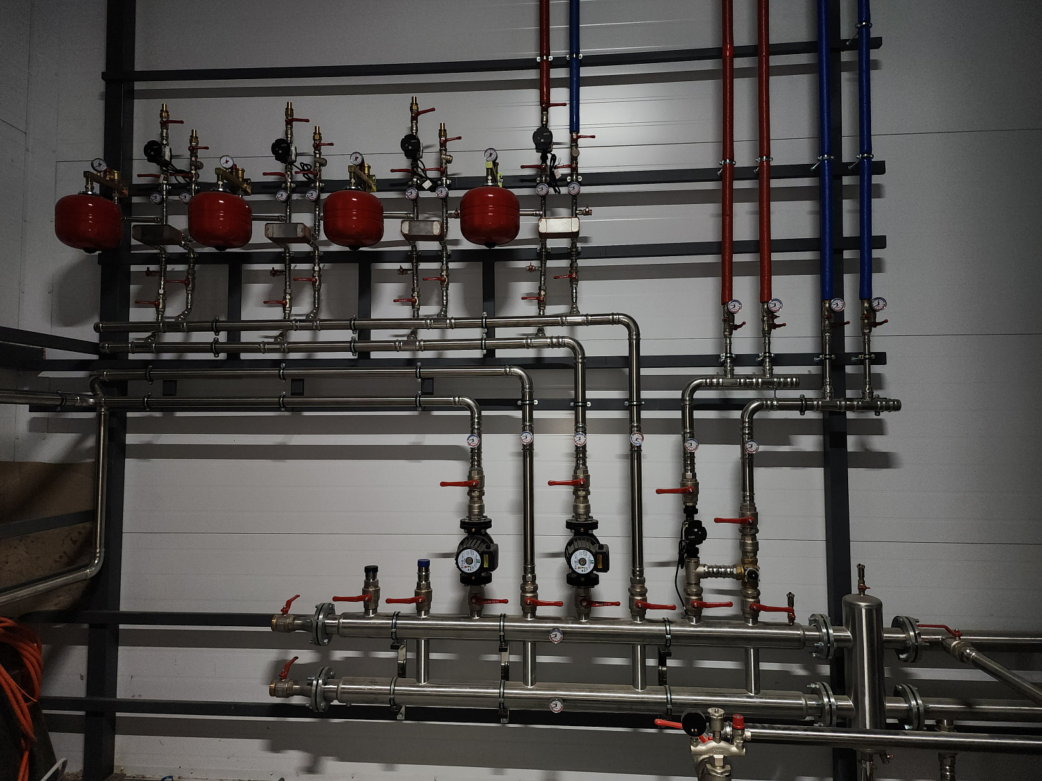 Монтаж котельной и радиаторного отопления на производственном объекте