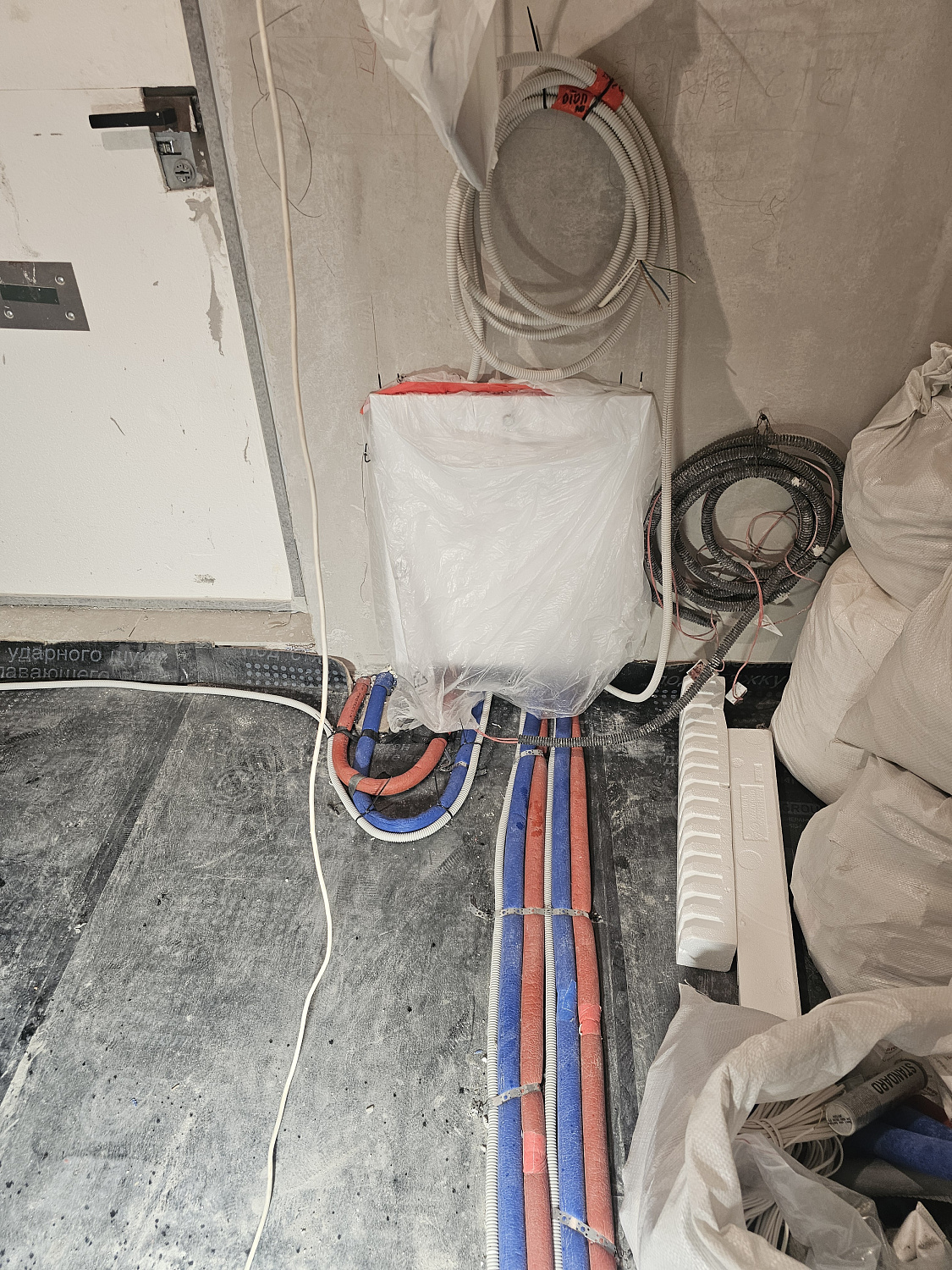 Монтаж водоснабжения, водоотведения и радиаторного отопления в однокомнатной квартире