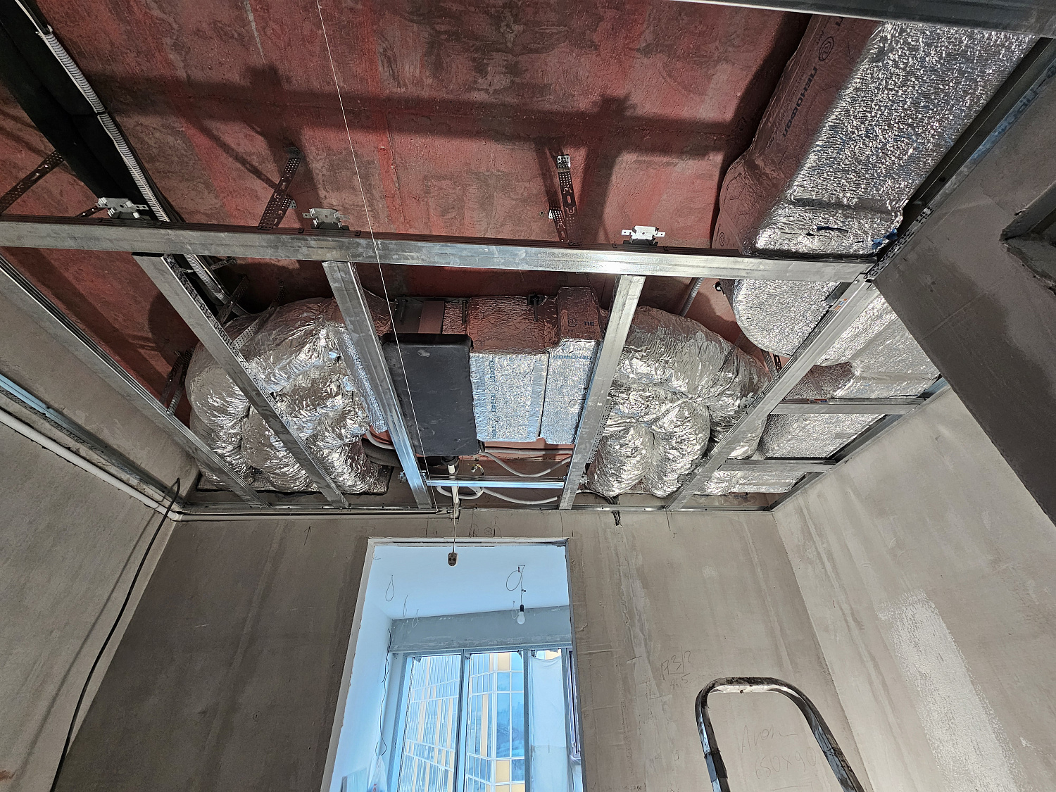 Монтаж фанкойлов в квартире ЖК Sky House