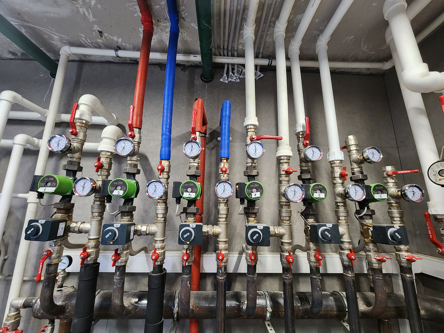 Монтаж котельной, радиаторного отопления, тепловентиляторов и систем фильтрации воды на промышленном объекте