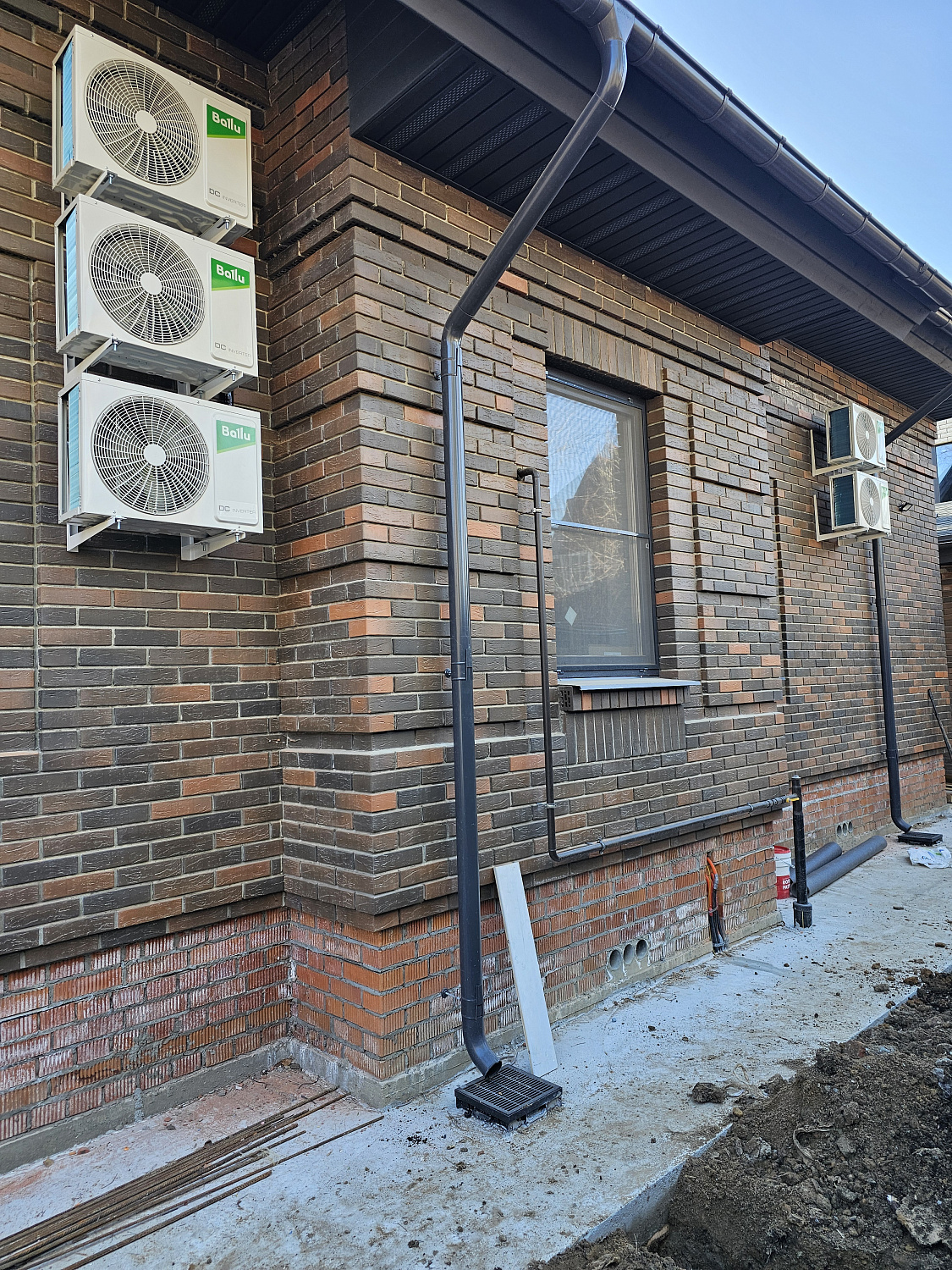 Монтаж системы кондиционирования в частном доме 160м2