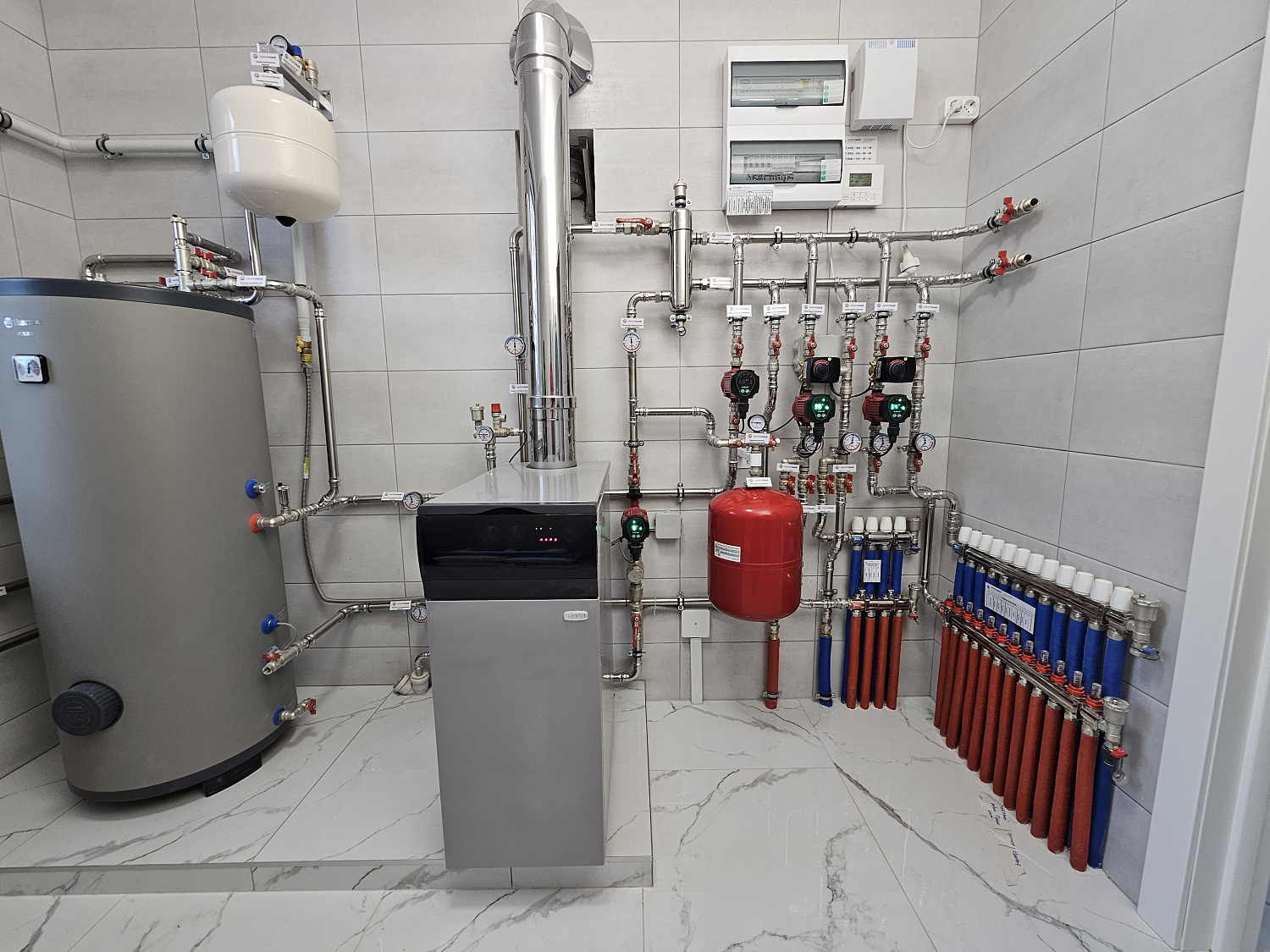 Монтаж отопления, монтаж котельной, водоснабжение и водоотведение в частном доме 160м2