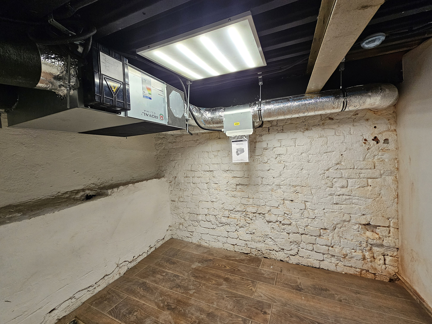 Монтаж систем вентиляции, вентиляционных установок в нежилом помещении (переговорная и спортзал)