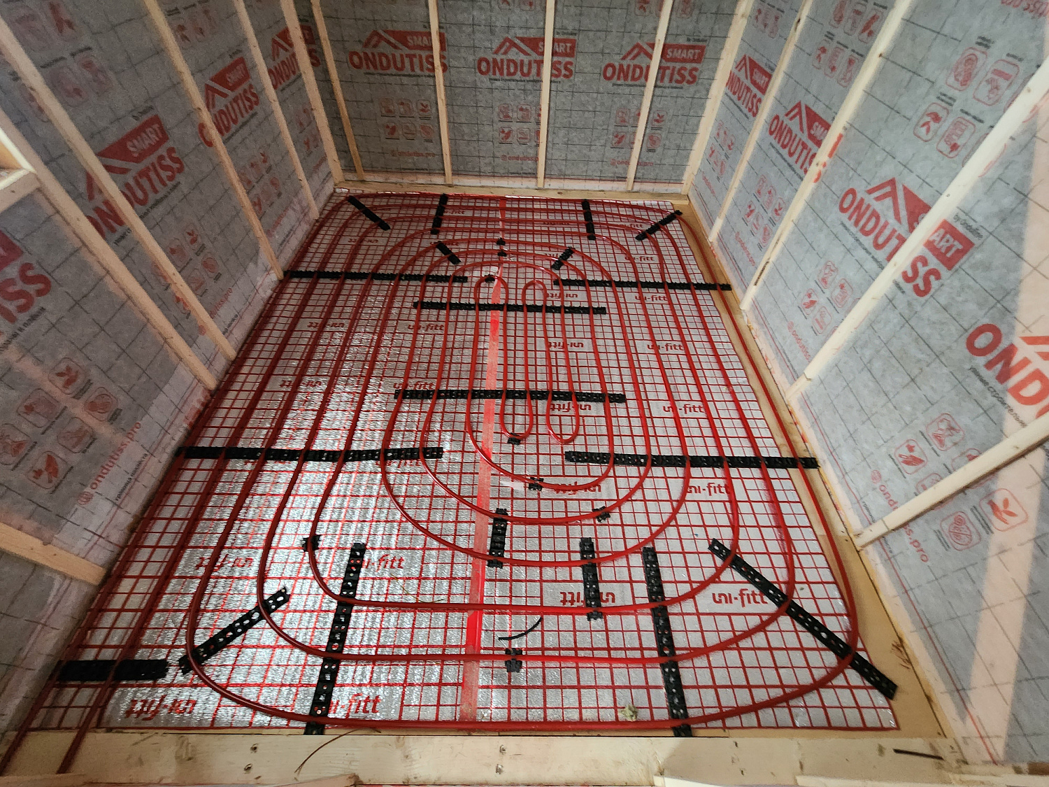 Монтаж тёплых полов, монтаж котельной в каркасном доме 120м2