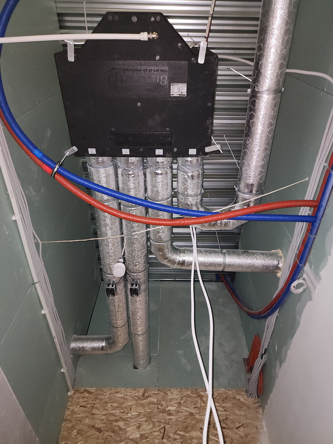 Монтаж систем вентиляции на производственном объекте