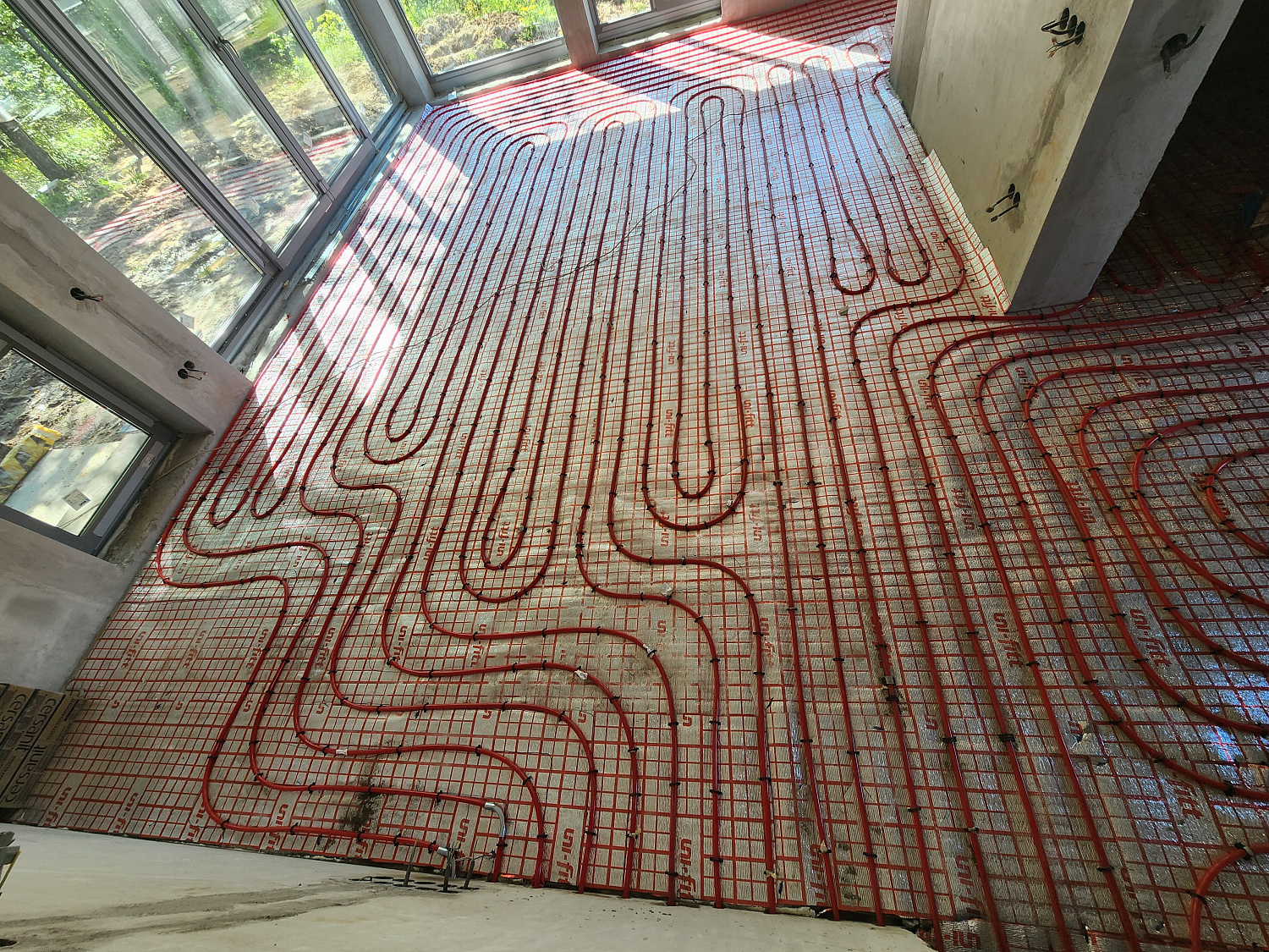 Монтаж тёплого пола и радиаторного отопления КП Медовый спас