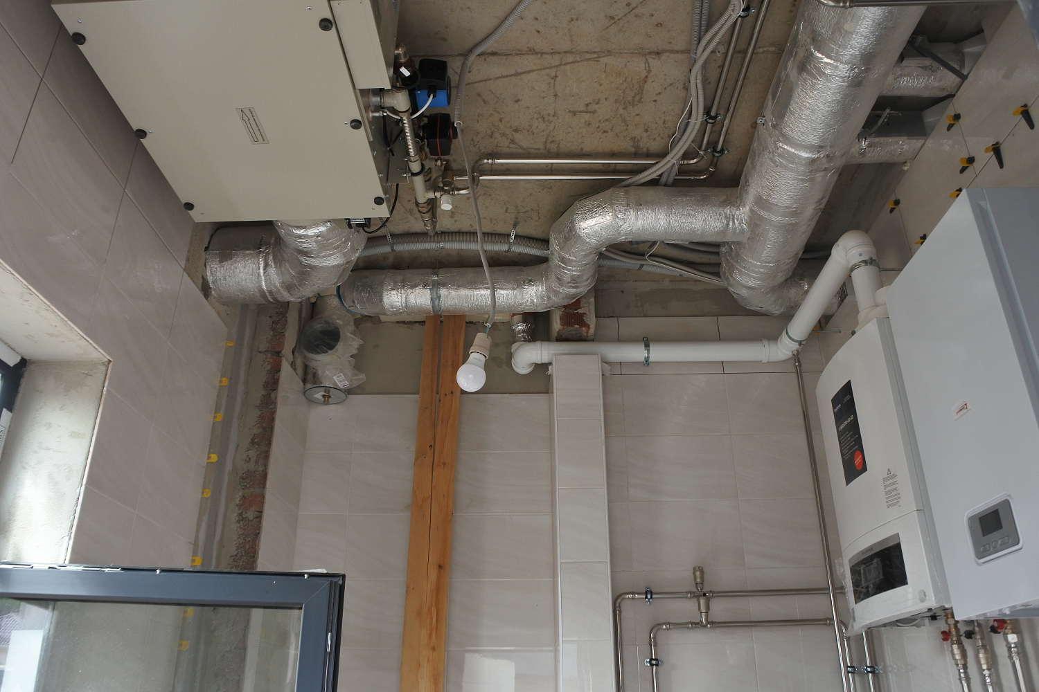 Монтаж котельной и вентиляции в загородном доме 250м2 СНТ Мичуренец