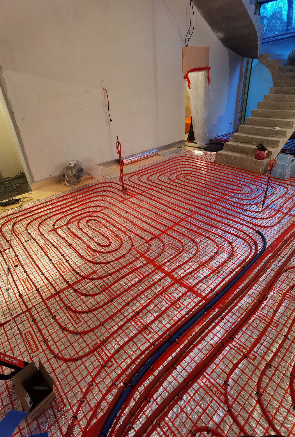 Комбинированная система отопления, тёплые полы и радиаторное отопление, водоотведение в частном доме 300 м2 Балашиха