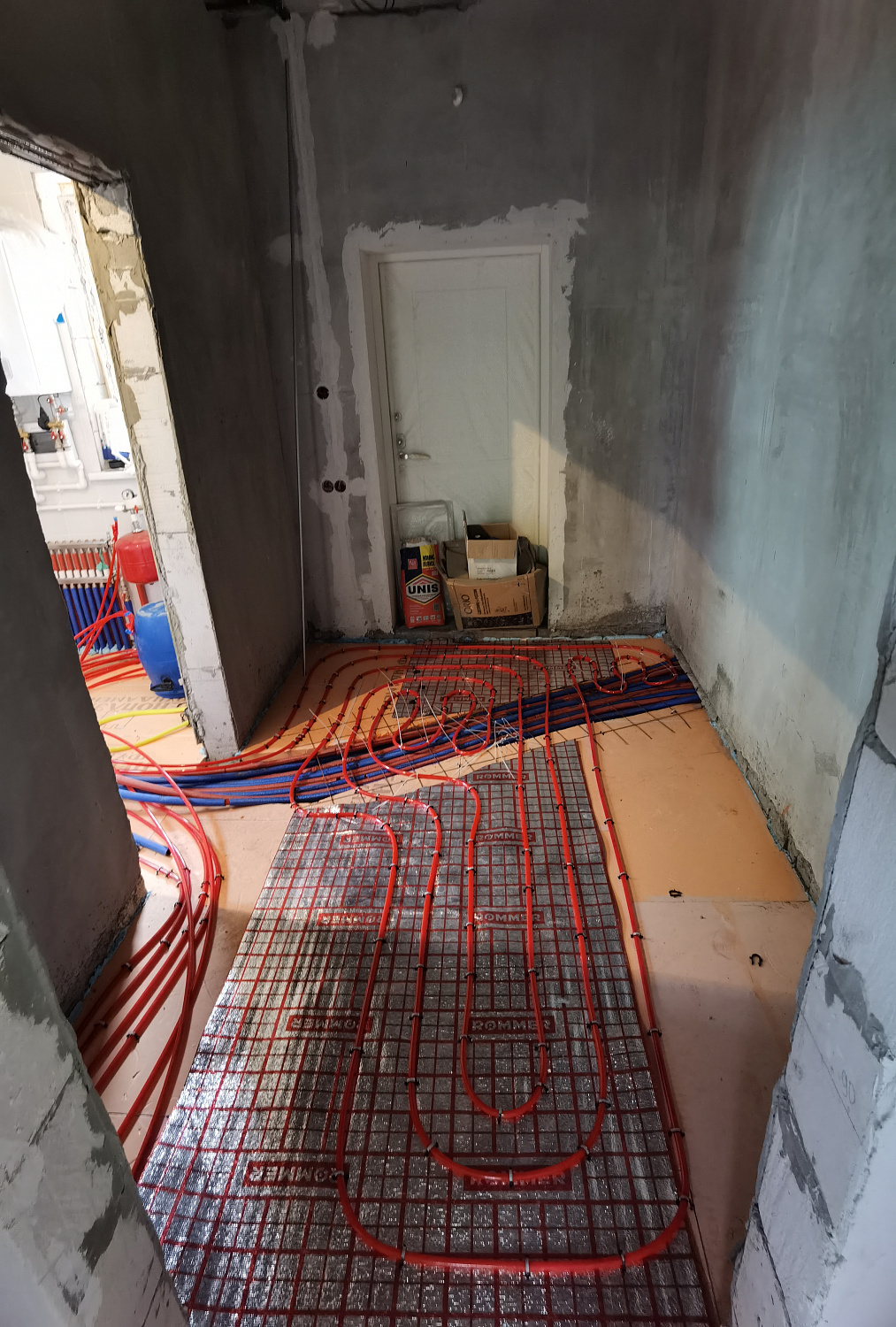 Монтаж котельной и теплых полов в частном доме в Новой Москве