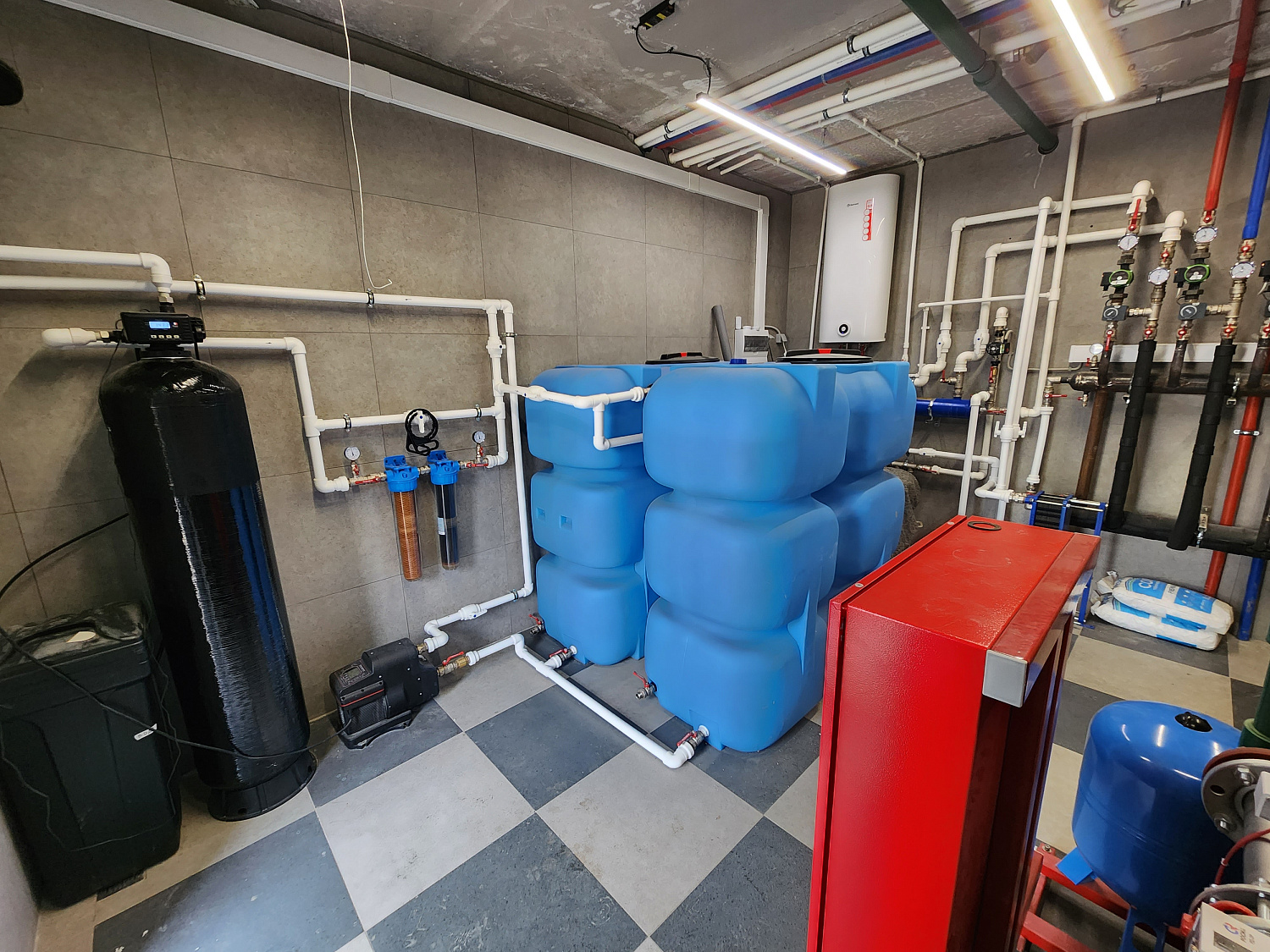 Монтаж котельной, радиаторного отопления, тепловентиляторов и систем фильтрации воды на промышленном объекте