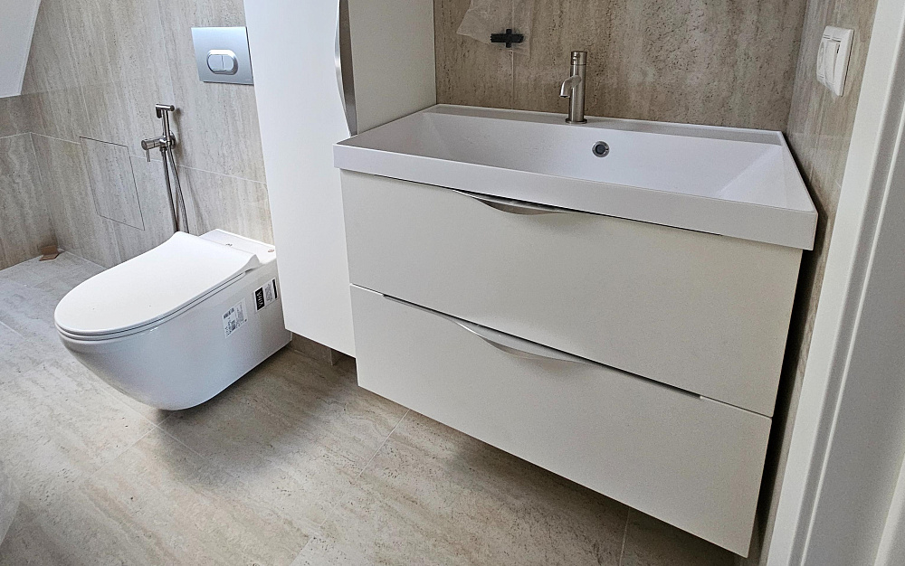 Монтаж чистовой сантехники в частном доме 