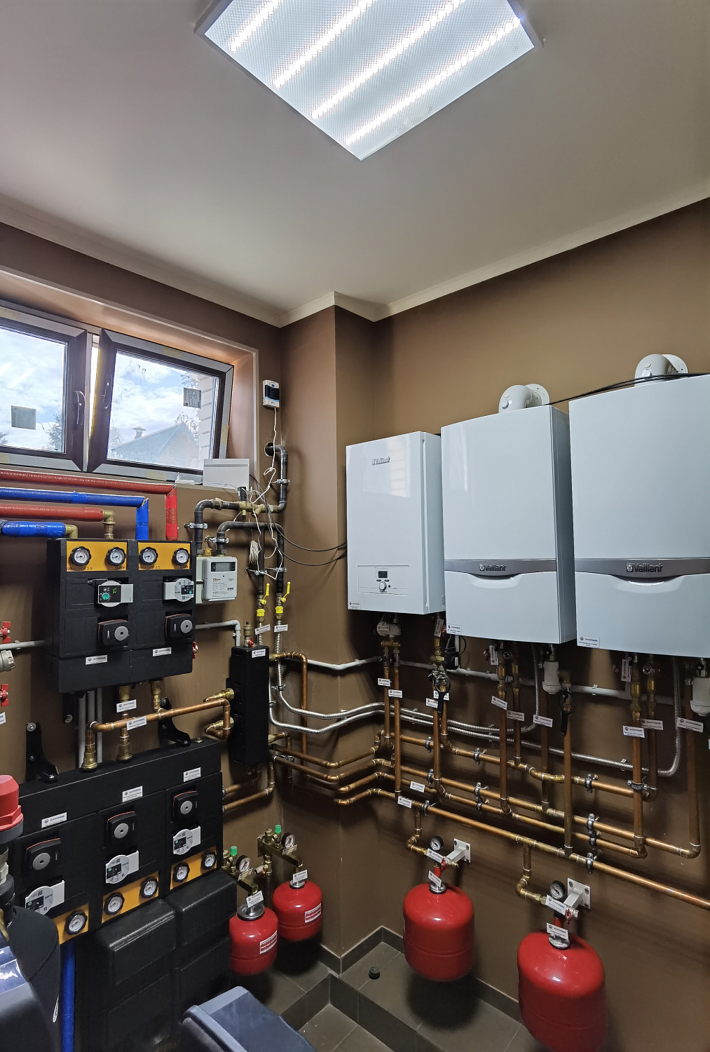 Монтаж котельной и системы фильтрации воды в загородном доме 300м2