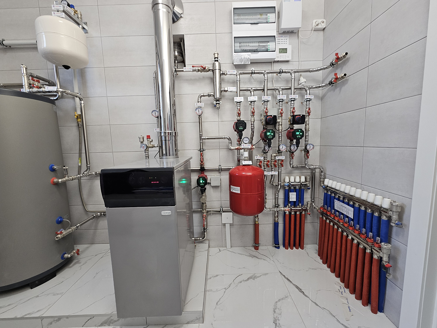 Монтаж отопления, монтаж котельной, водоснабжение и водоотведение в частном доме 160м2