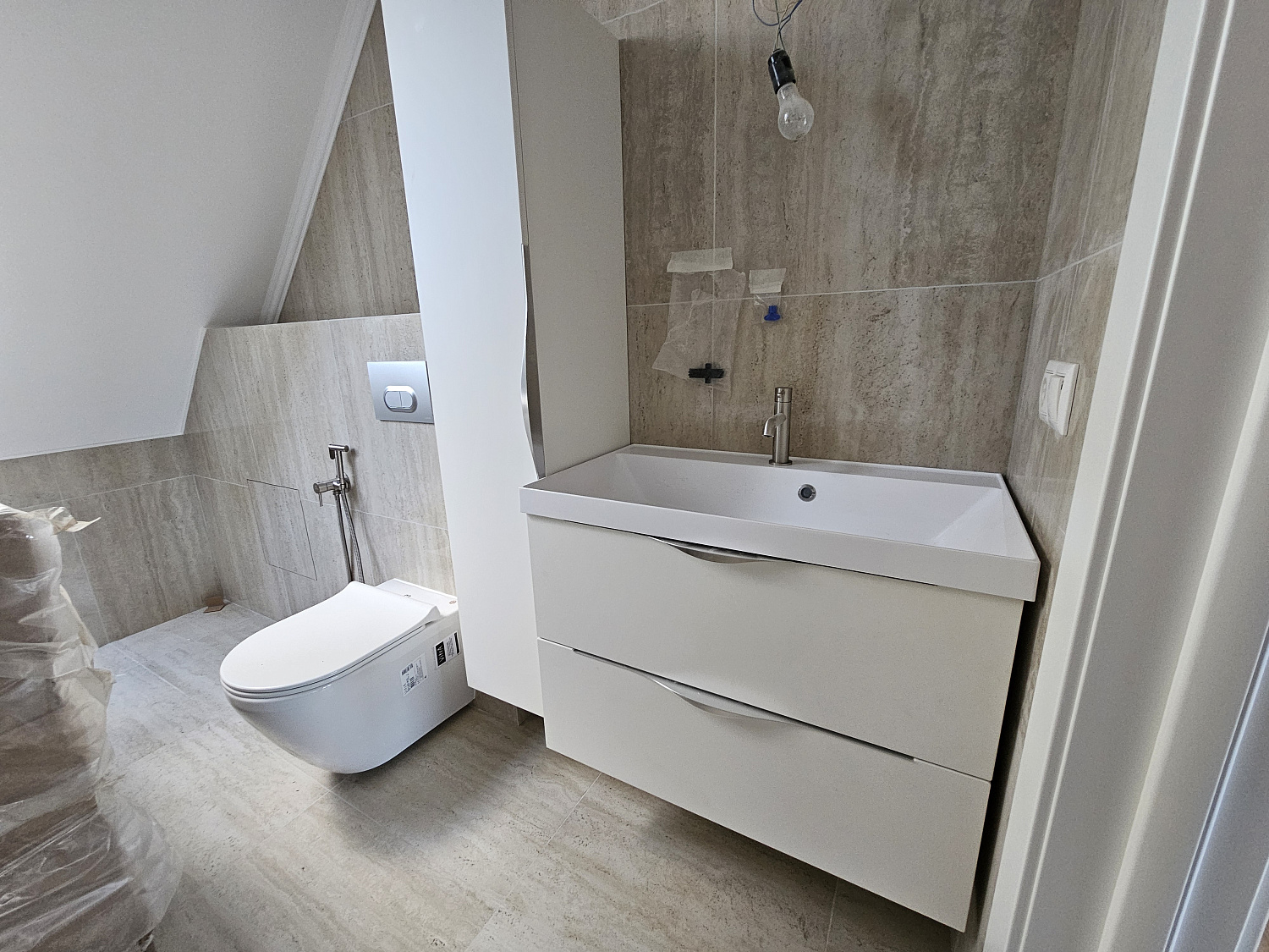 Монтаж чистовой сантехники в частном доме 