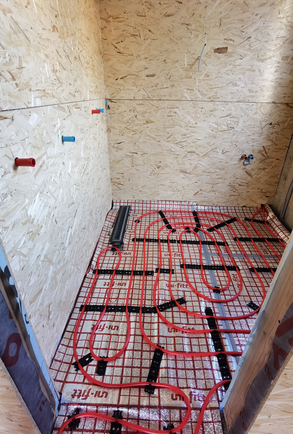 Комбинированная система отопления, тёплые полы и радиаторное отопление, водоотведение КП Грибки