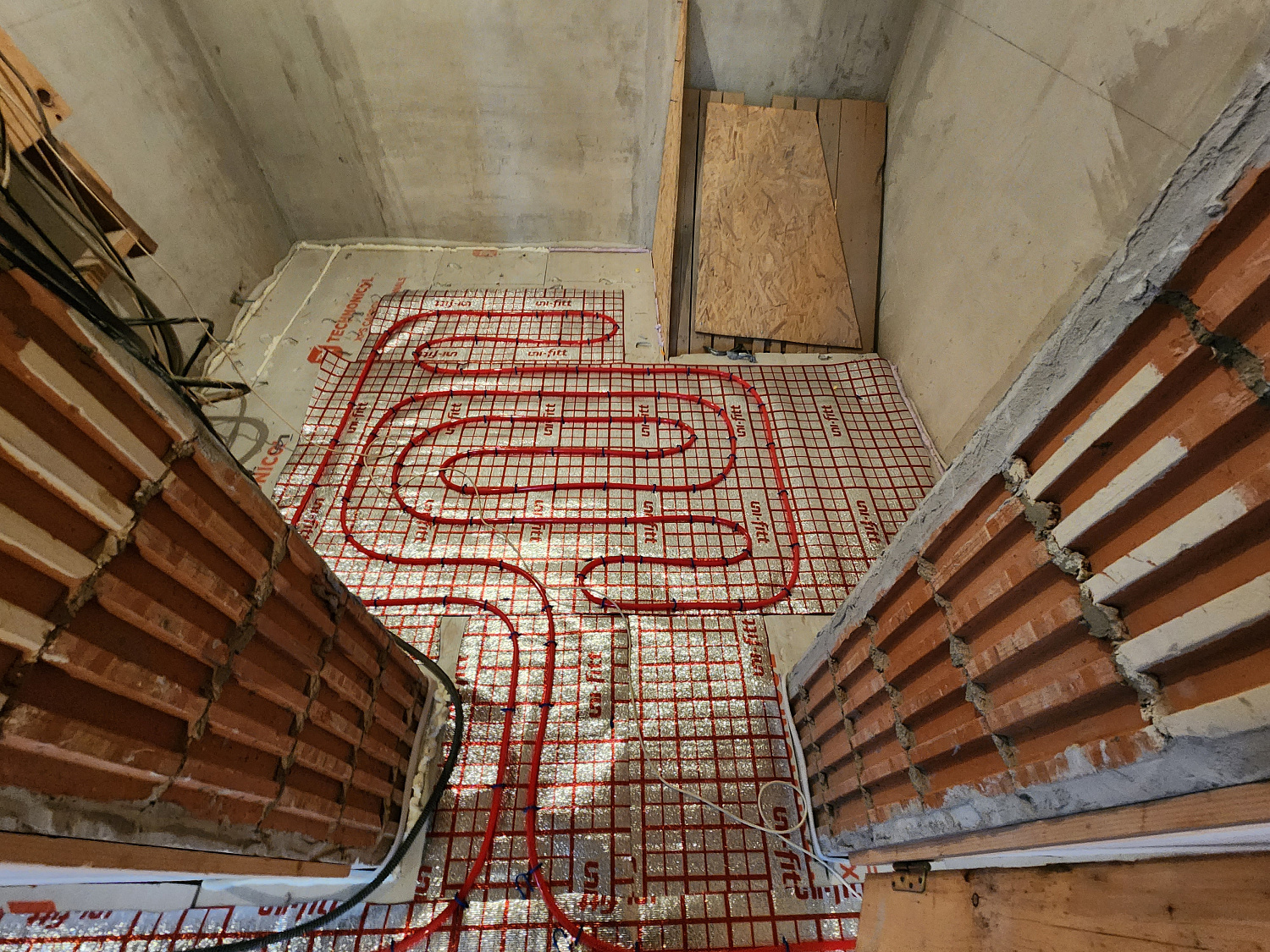 Тёплый пол в загородном доме более 1000 м2