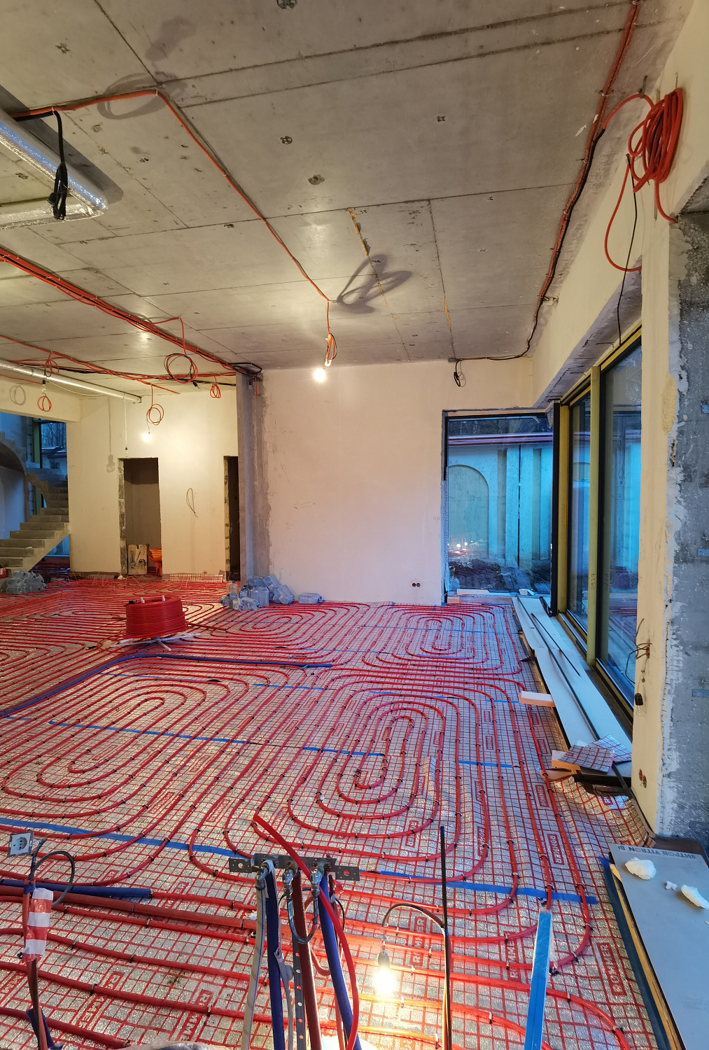 Комбинированная система отопления, тёплые полы и радиаторное отопление, водоотведение в частном доме 300 м2 Балашиха