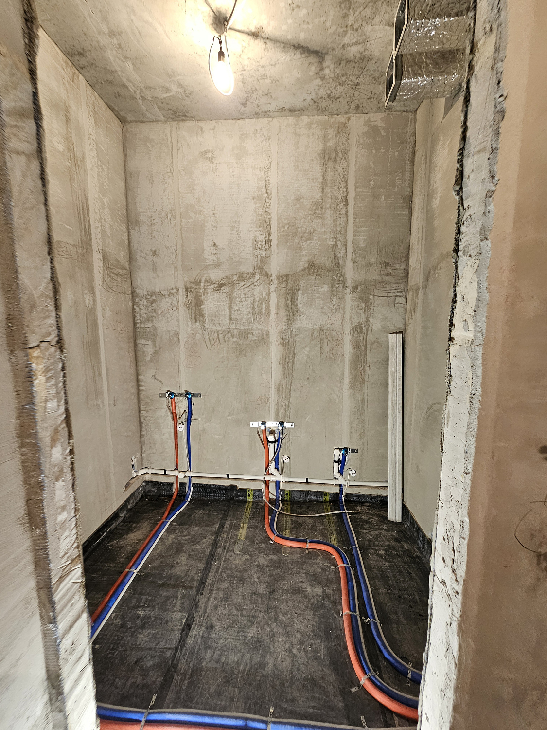 Монтаж водоснабжения, водоотведения и радиаторного отопления в однокомнатной квартире