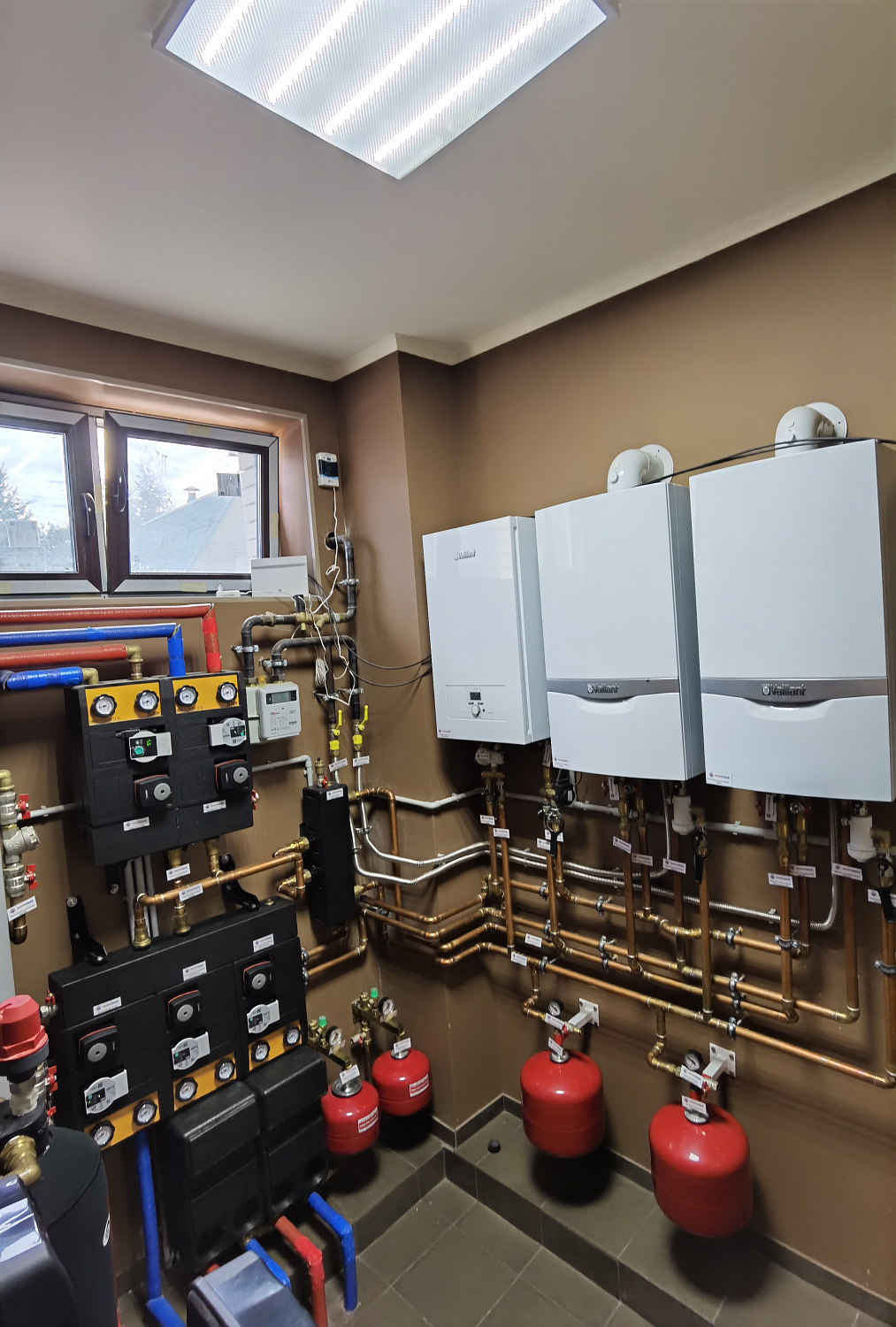 Монтаж котельной и системы фильтрации воды в загородном доме 300м2