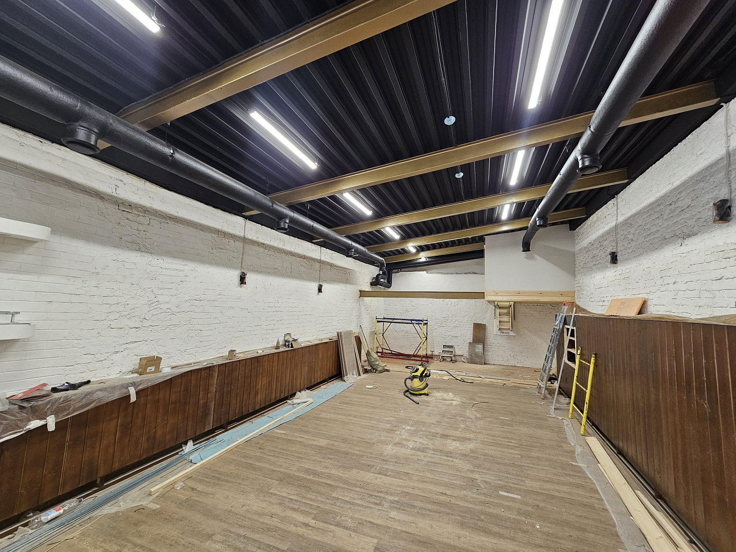 Монтаж систем вентиляции, вентиляционных установок в нежилом помещении (переговорная и спортзал)