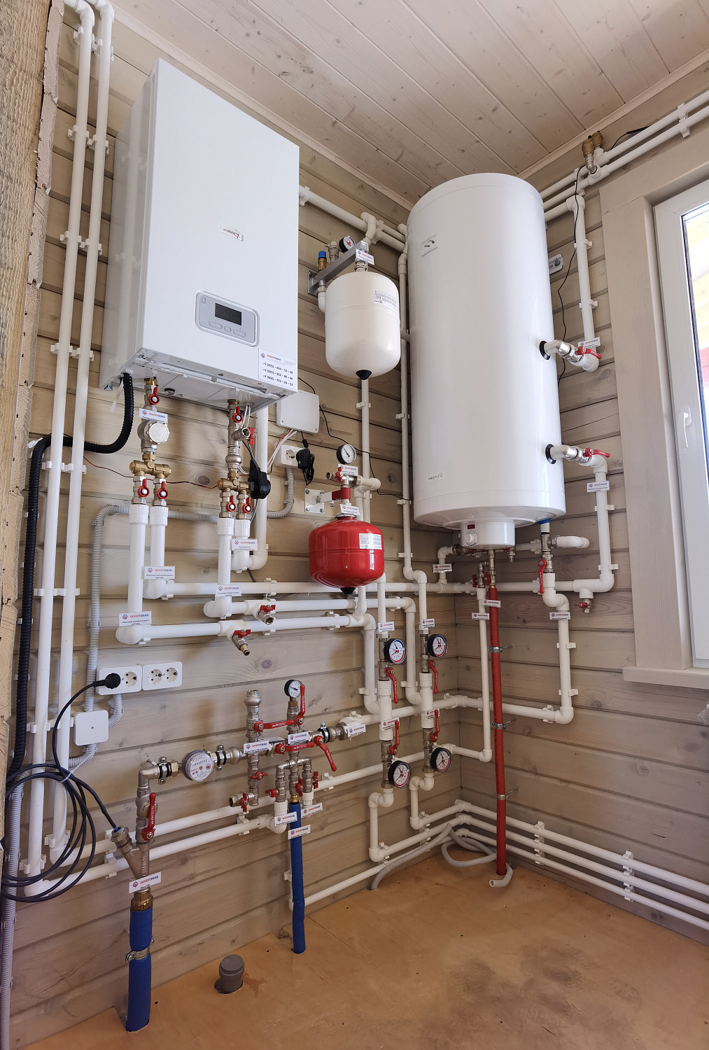 Монтаж котельной и радиаторное отопление в загородном доме 150м2 